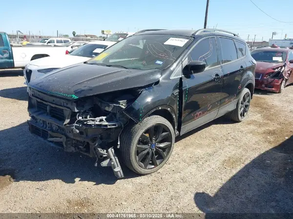 1FMCU9GD3JUC75754 2018 FORD ESCAPE - Image 2