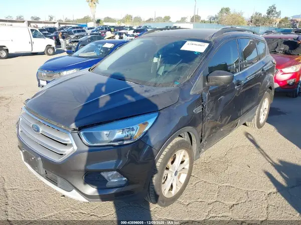 1FMCU9GD3JUD08557 2018 FORD ESCAPE - Image 2