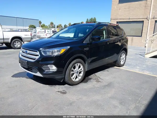 1FMCU9GD3JUD08865 2018 FORD ESCAPE - Image 2