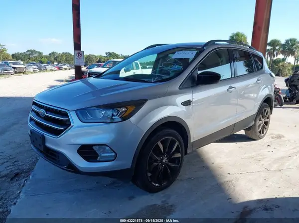 1FMCU9GD3JUD12799 2018 FORD ESCAPE - Image 2