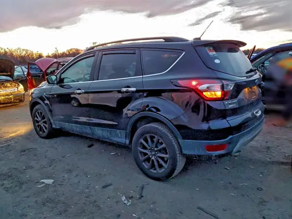 1FMCU9GD3JUD24998 2018 FORD ESCAPE - Image 2
