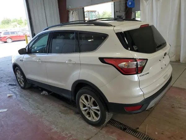1FMCU9GD3JUD27240 2018 FORD ESCAPE - Image 2