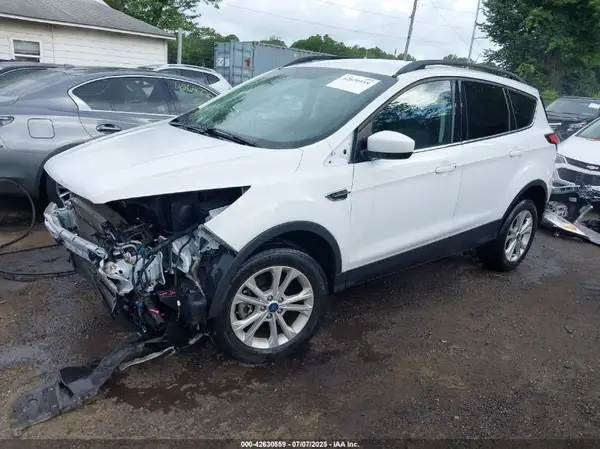 1FMCU9GD3JUD55250 2018 FORD ESCAPE - Image 2