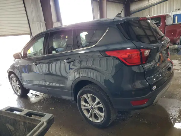 1FMCU9GD3KUA03397 2019 FORD ESCAPE - Image 2