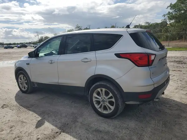 1FMCU9GD3KUA08678 2019 FORD ESCAPE - Image 2