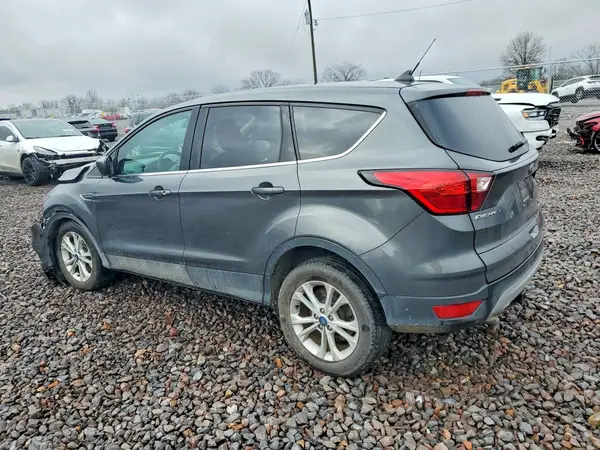 1FMCU9GD3KUA15243 2019 FORD ESCAPE - Image 2