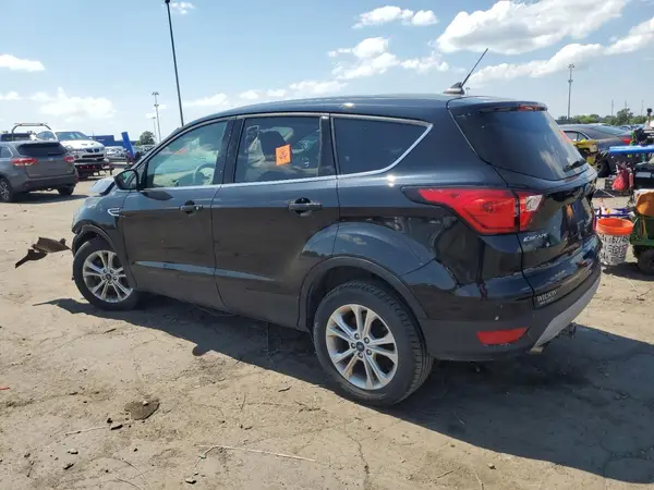 1FMCU9GD3KUA17204 2019 FORD ESCAPE - Image 2