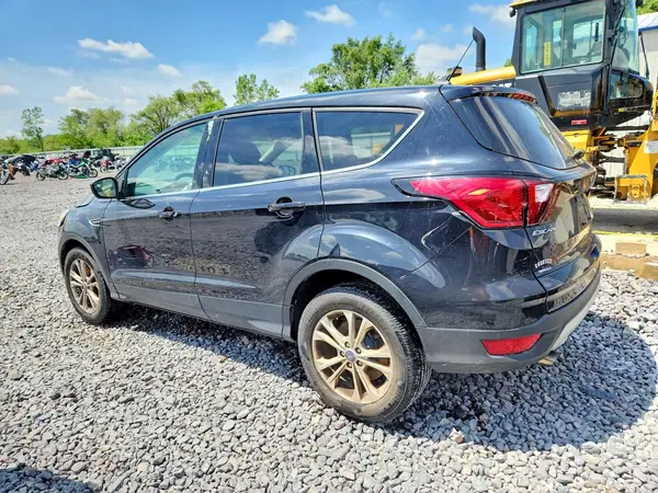1FMCU9GD3KUA32821 2019 FORD ESCAPE - Image 2