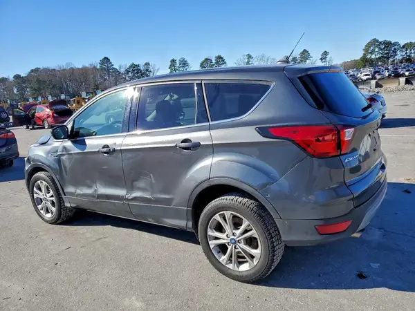 1FMCU9GD3KUA41812 2019 FORD ESCAPE - Image 2