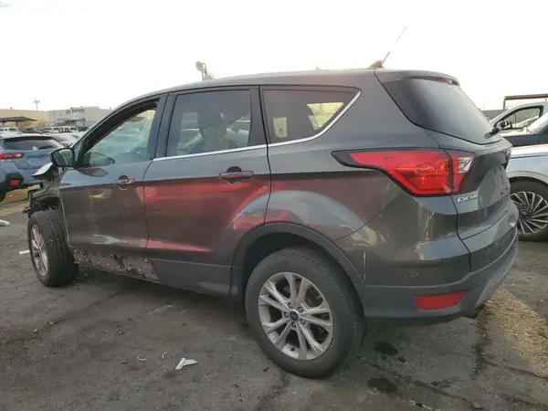 1FMCU9GD3KUA55063 2019 FORD ESCAPE - Image 2