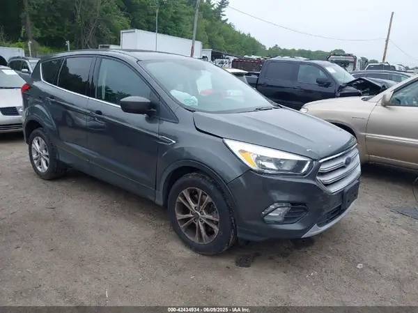 1FMCU9GD3KUA72817 2019 FORD ESCAPE - Image 1