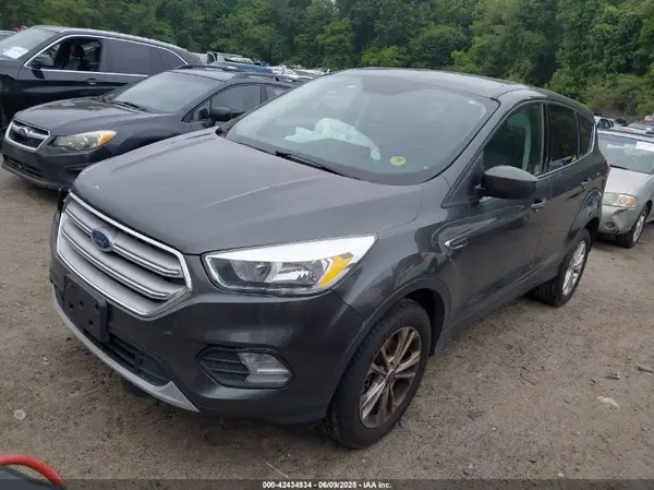 1FMCU9GD3KUA72817 2019 FORD ESCAPE - Image 2