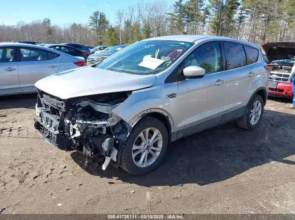 1FMCU9GD3KUA72879 2019 FORD ESCAPE - Image 2