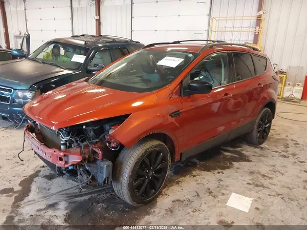 1FMCU9GD3KUA83090 2019 FORD ESCAPE - Image 2