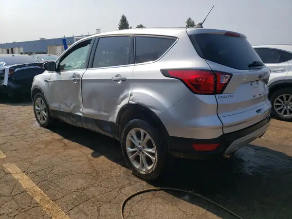 1FMCU9GD3KUA98513 2019 FORD ESCAPE - Image 2
