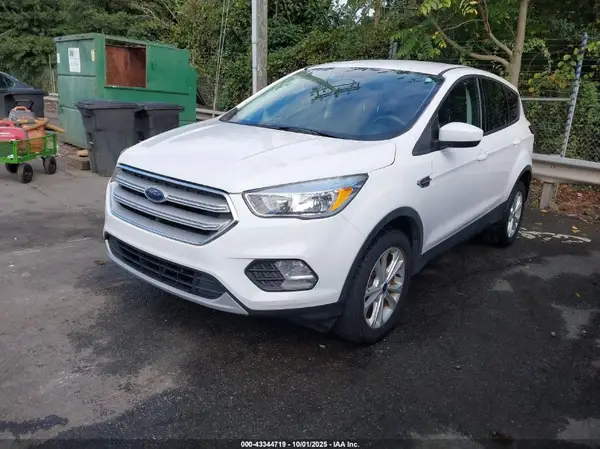 1FMCU9GD3KUB07078 2019 FORD ESCAPE - Image 2