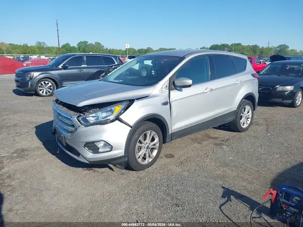 1FMCU9GD3KUB18467 2019 FORD ESCAPE - Image 2