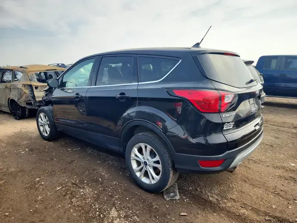 1FMCU9GD3KUB22177 2019 FORD ESCAPE - Image 2