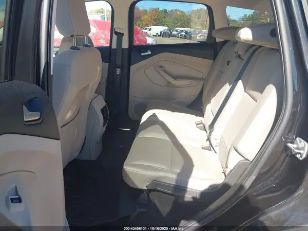 1FMCU9GD3KUB92360 2019 FORD ESCAPE - Image 8