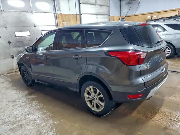 1FMCU9GD3KUC01722 2019 FORD ESCAPE - Image 2