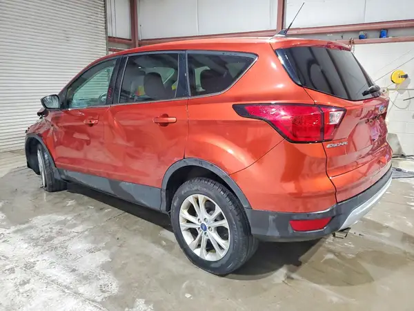 1FMCU9GD3KUC48667 2019 FORD ESCAPE - Image 2