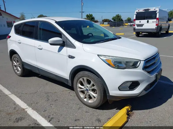 1FMCU9GD4HUA41309 2017 FORD ESCAPE - Image 1
