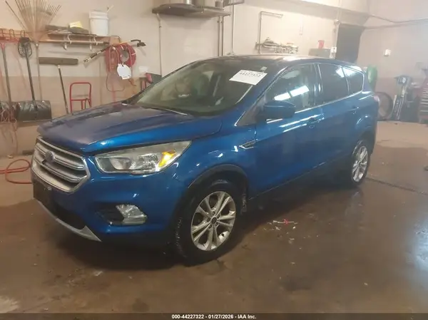 1FMCU9GD4HUB15781 2017 FORD ESCAPE - Image 2