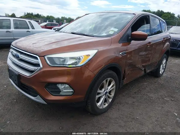 1FMCU9GD4HUB25520 2017 FORD ESCAPE - Image 2