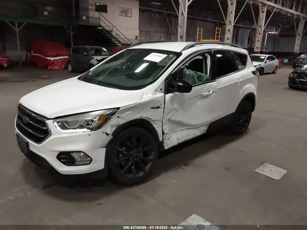 1FMCU9GD4HUB59411 2017 FORD ESCAPE - Image 2