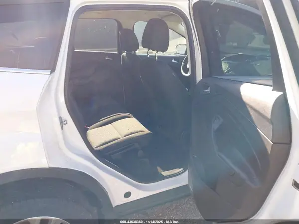 1FMCU9GD4HUB61854 2017 FORD ESCAPE - Image 8