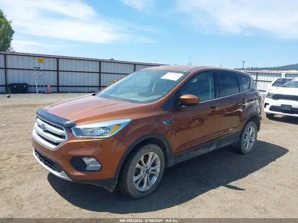 1FMCU9GD4HUB78962 2017 FORD ESCAPE - Image 2
