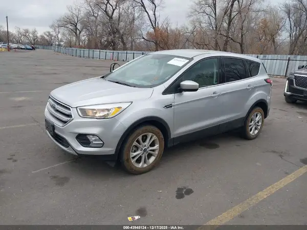 1FMCU9GD4HUC01396 2017 FORD ESCAPE - Image 2