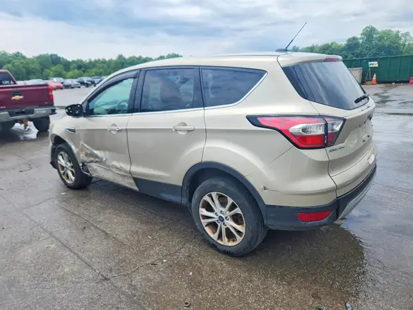 1FMCU9GD4HUC08588 2017 FORD ESCAPE - Image 2