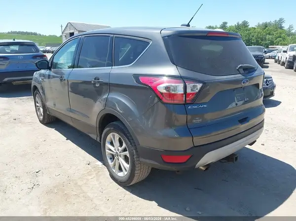 1FMCU9GD4HUC40909 2017 FORD ESCAPE - Image 2