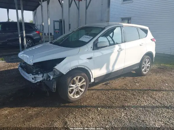1FMCU9GD4HUC53658 2017 FORD ESCAPE - Image 2