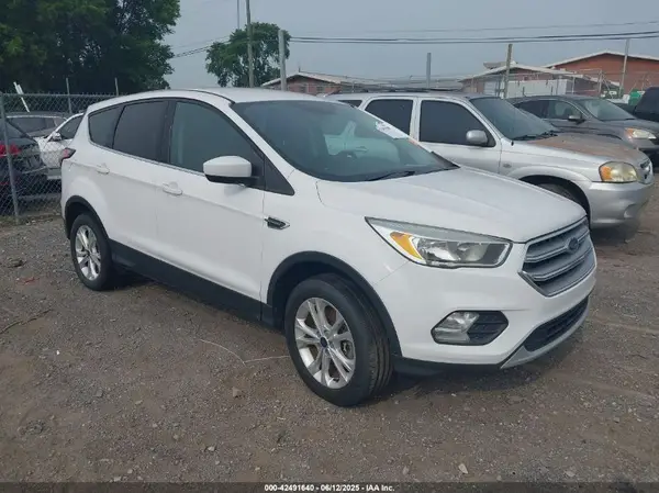 1FMCU9GD4HUC54096 2017 FORD ESCAPE - Image 1