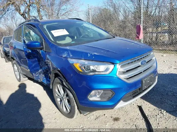 1FMCU9GD4HUC61744 2017 FORD ESCAPE - Image 1