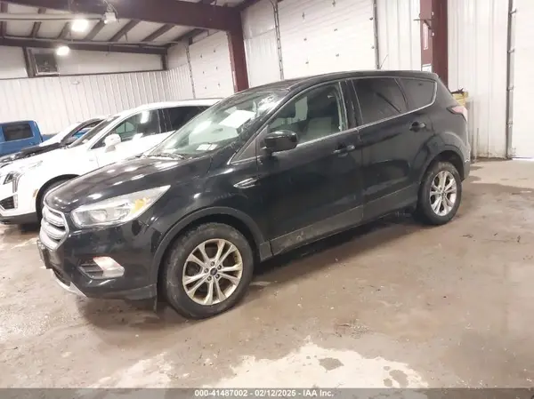 1FMCU9GD4HUC83761 2017 FORD ESCAPE - Image 2