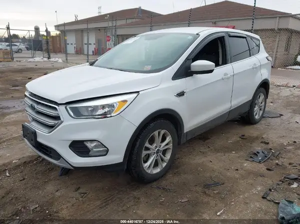 1FMCU9GD4HUC98356 2017 FORD ESCAPE - Image 2