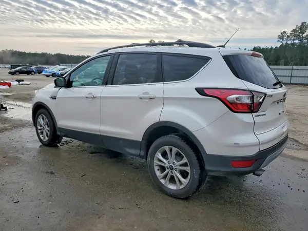 1FMCU9GD4HUD47636 2017 FORD ESCAPE - Image 2