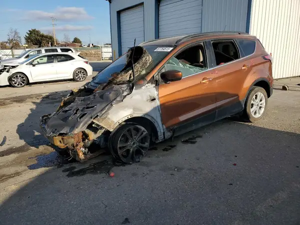 1FMCU9GD4HUD77459 2017 FORD ESCAPE - Image 1