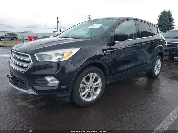 1FMCU9GD4HUD83620 2017 FORD ESCAPE - Image 2