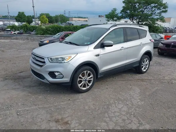 1FMCU9GD4HUD90180 2017 FORD ESCAPE - Image 2