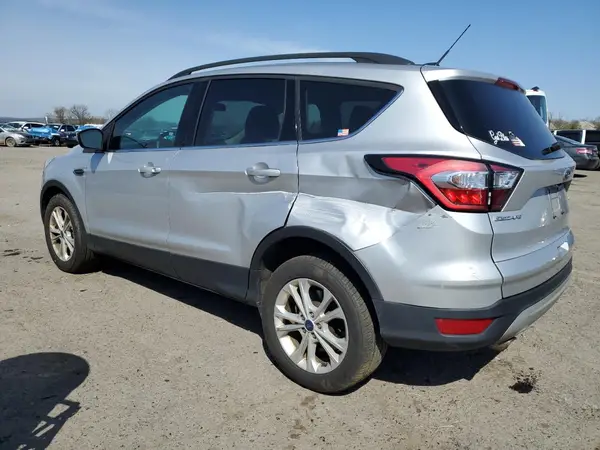1FMCU9GD4HUD99767 2017 FORD ESCAPE - Image 2
