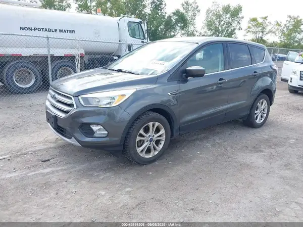 1FMCU9GD4HUE13957 2017 FORD ESCAPE - Image 2