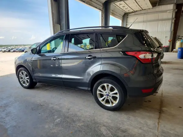 1FMCU9GD4HUE40947 2017 FORD ESCAPE - Image 2