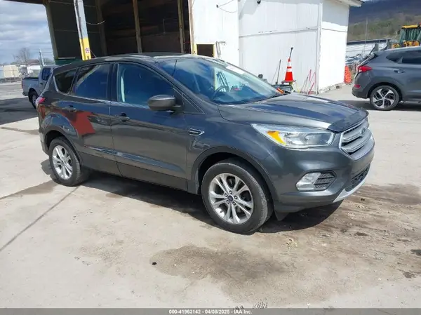 1FMCU9GD4HUF04307 2017 FORD ESCAPE - Image 1