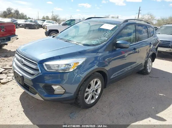 1FMCU9GD4JUA28579 2018 FORD ESCAPE - Image 2