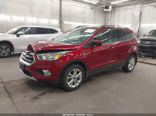 1FMCU9GD4JUA31191 2018 FORD ESCAPE - Image 2