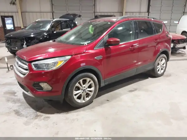 1FMCU9GD4JUA48315 2018 FORD ESCAPE - Image 2
